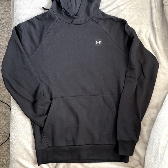 ✨NWT - UNDER ARMOUR sweatshirt hoodie black - Picture 1 of 4